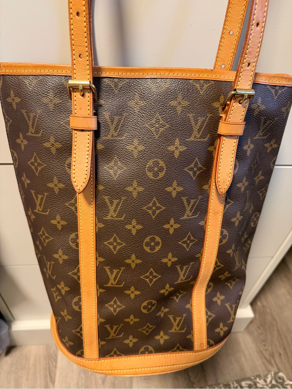 Vintage Louis Vuitton Monogram bucket bag